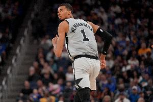 930055